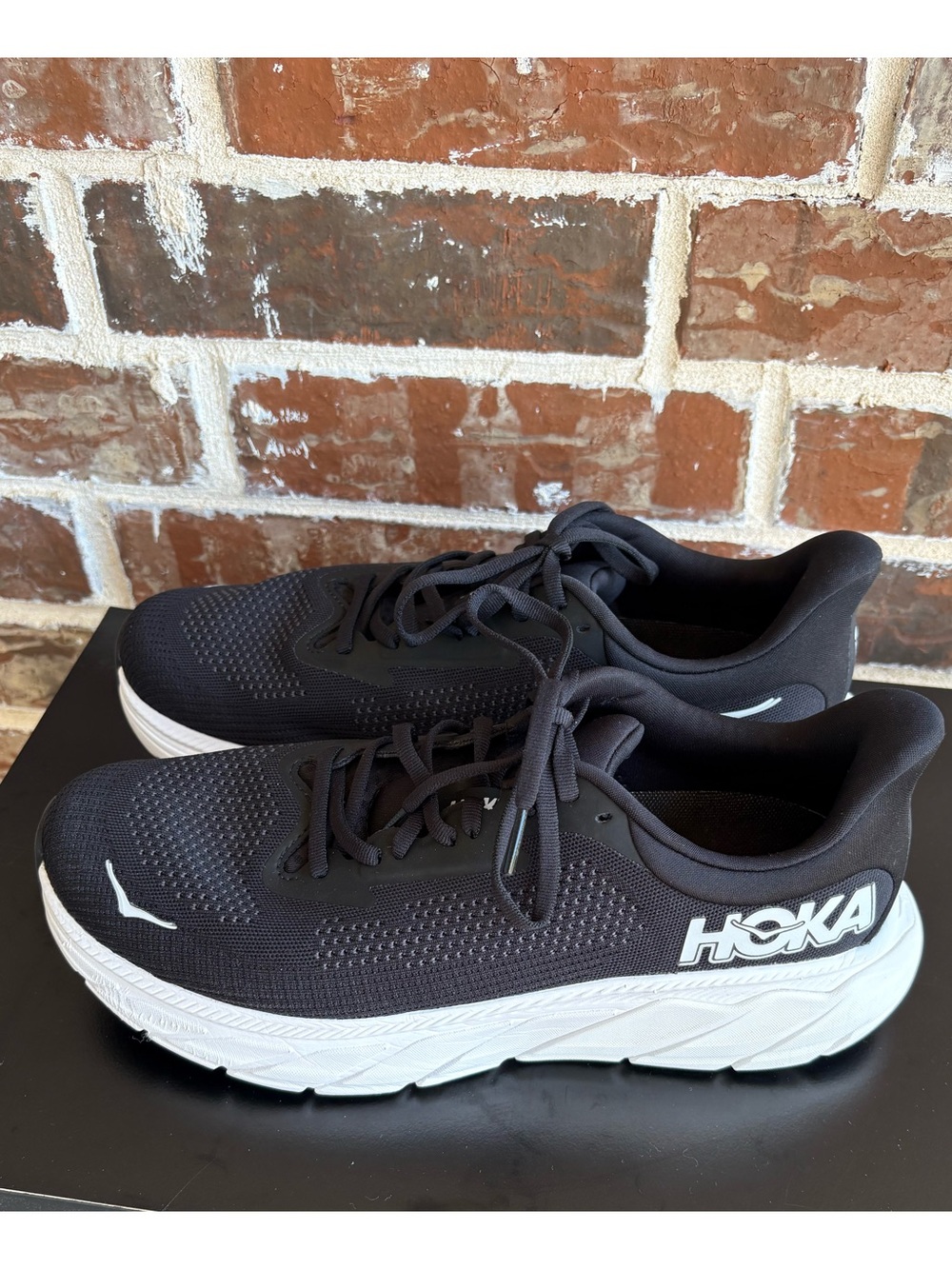 Hoka Arahi 7 Running Shoes Black White Sneakers Size 9 2E (Wide) - Picture 4 of 14
